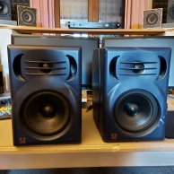 Quested F11a powered studio monitors pair