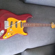 Custom Modern Player Fender Stratocaster