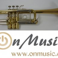Trompeta Bach Stradivairus en Do 229 CL Corporation en muy buen estado